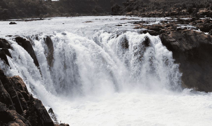 Dhuandhar Waterfall & Bhedaghat Jabalpur: A Complete Travel Guide to Madhya Pradesh’s Natural Wonder