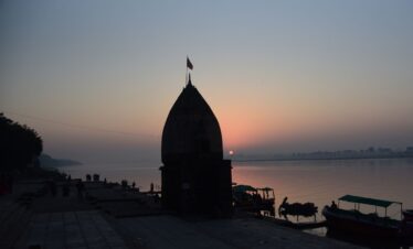 Maheshwar Fort and Narmada ghats Madhya Pradesh heritage | MP VACATION INDORE