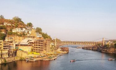 Omkareshwar Jyotirlinga temple on Narmada River Madhya Pradesh | MP VACATION INDORE