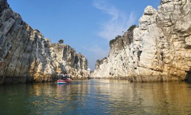 Jabalpur Bhedaghat Marble Rocks and Dhuandhar Falls | MP VACATION INDORE