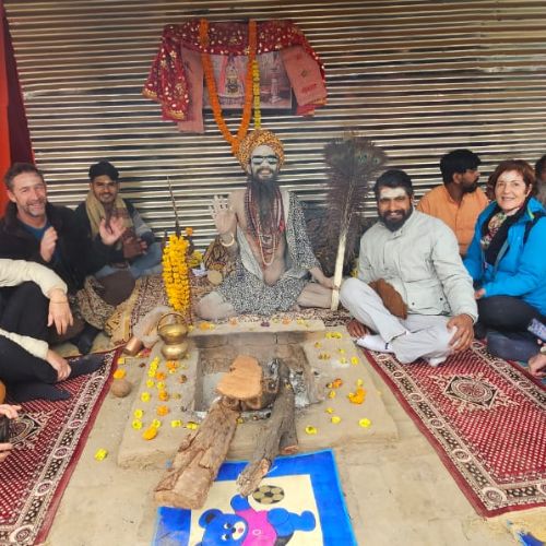 Travellers guided by MP VACATION INDORE travel professional